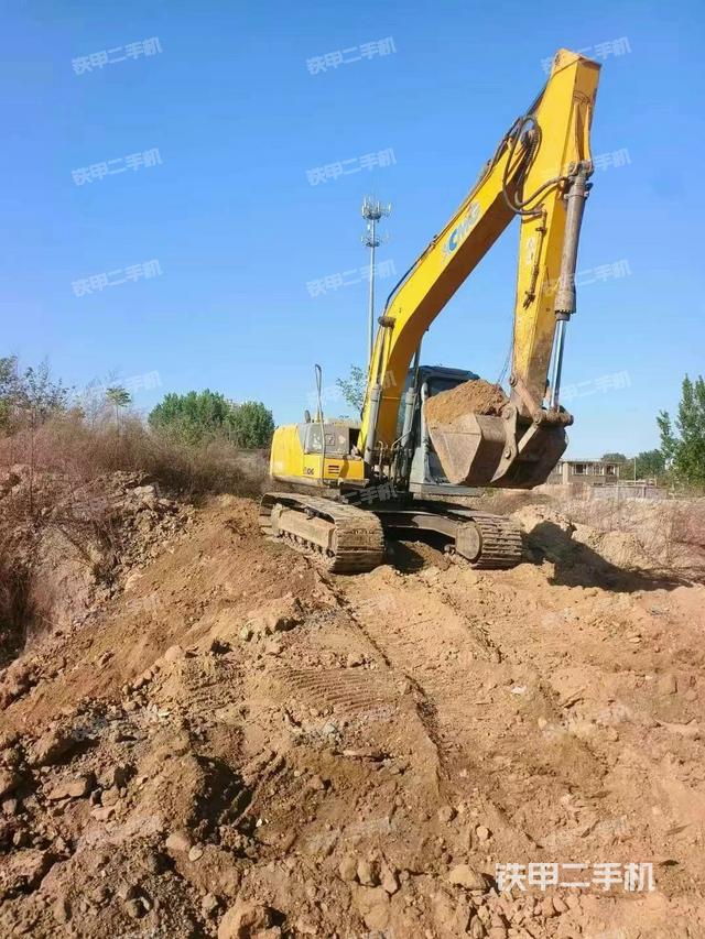 驾驶室整体(整机外观) 驾驶室整体(整机外观)