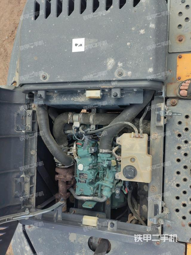 發(fā)動(dòng)機(jī)整體俯視(整機(jī)外觀) 發(fā)動(dòng)機(jī)整體俯視(整機(jī)外觀)