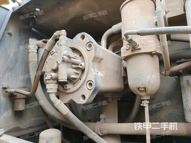 液壓泵斜45?左(大件艙室) 液壓泵斜45?左(大件艙室)