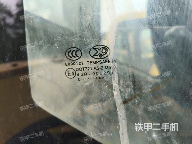 后窗玻璃角標(biāo)(駕駛室部分) 后窗玻璃角標(biāo)(駕駛室部分)