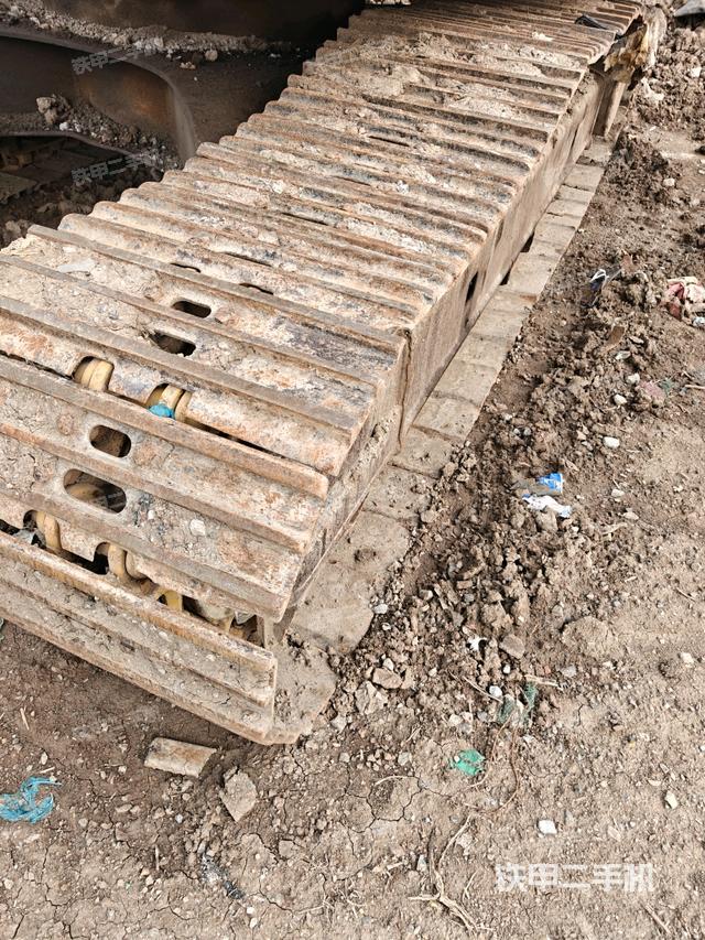 右侧履带整体（行走机构）