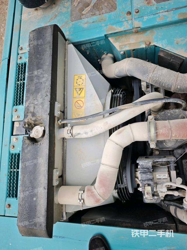 水箱+風(fēng)扇特寫(上車部件) 水箱+風(fēng)扇特寫(上車部件)