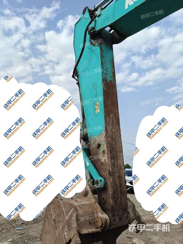 小臂整体左后（工作和回转装置）