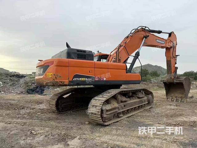 整機(jī)右后45°(整機(jī)外觀) 整機(jī)右后45°(整機(jī)外觀)