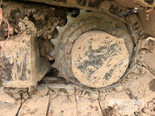 右驱动轮(行走机构) 右驱动轮(行走机构)