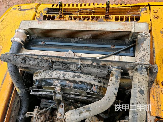 水箱+风扇特写(上车部件) 水箱+风扇特写(上车部件)