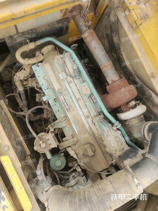 發(fā)動機室(上車部件) 發(fā)動機室(上車部件)