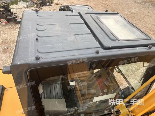 發(fā)動機室(上車部件) 發(fā)動機室(上車部件)