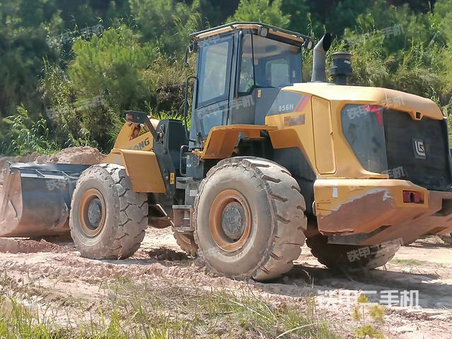 工作装置整体(整机外观及大件) 工作装置整体(整机外观及大件)