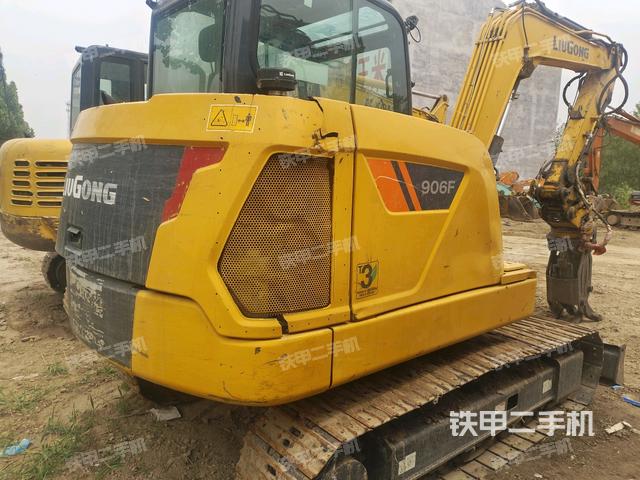柳工CLG906F挖掘机的设备实拍-第2张实拍照片