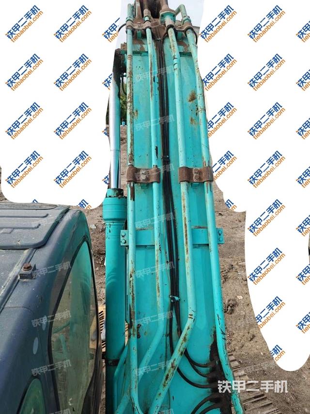 大臂背部俯视（工作和回转装置）