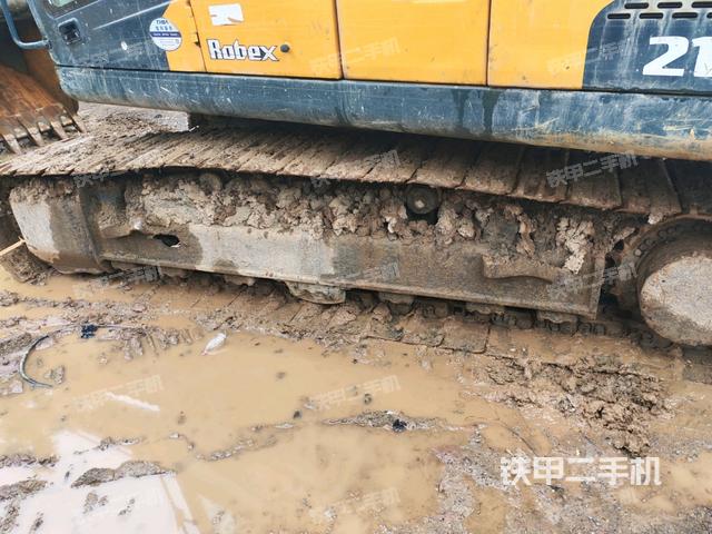 左侧履带整体 （行走机构）