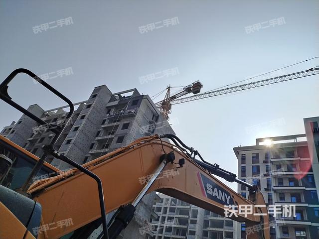 大臂整體?右側(cè)(工作和回轉(zhuǎn)裝置) 大臂整體?右側(cè)(工作和回轉(zhuǎn)裝置)