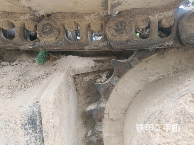 左驅(qū)動(dòng)輪(行走機(jī)構(gòu)) 左驅(qū)動(dòng)輪(行走機(jī)構(gòu))