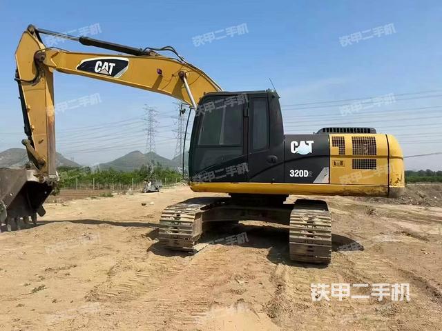 駕駛室整體(整機外觀) 駕駛室整體(整機外觀)