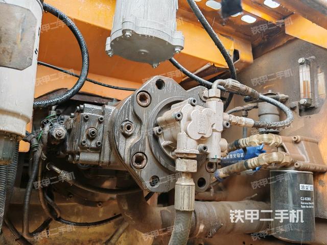 液压泵斜45 左(大件舱室) 液压泵斜45 左(大件舱室)