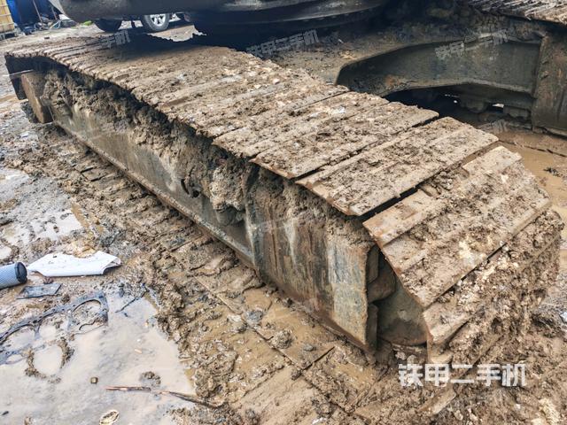 右侧履带整体（行走机构）