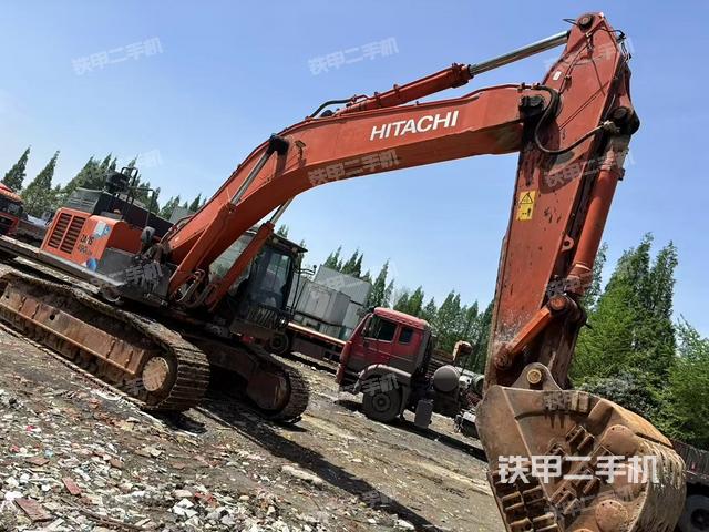 日立ZX490LCH-5A挖掘機(jī)