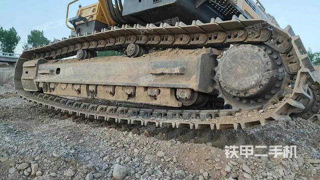 單側(cè)履帶整體（整機外觀）