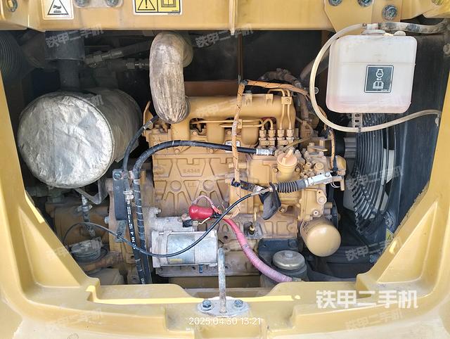 发动机整体俯视（整机外观）