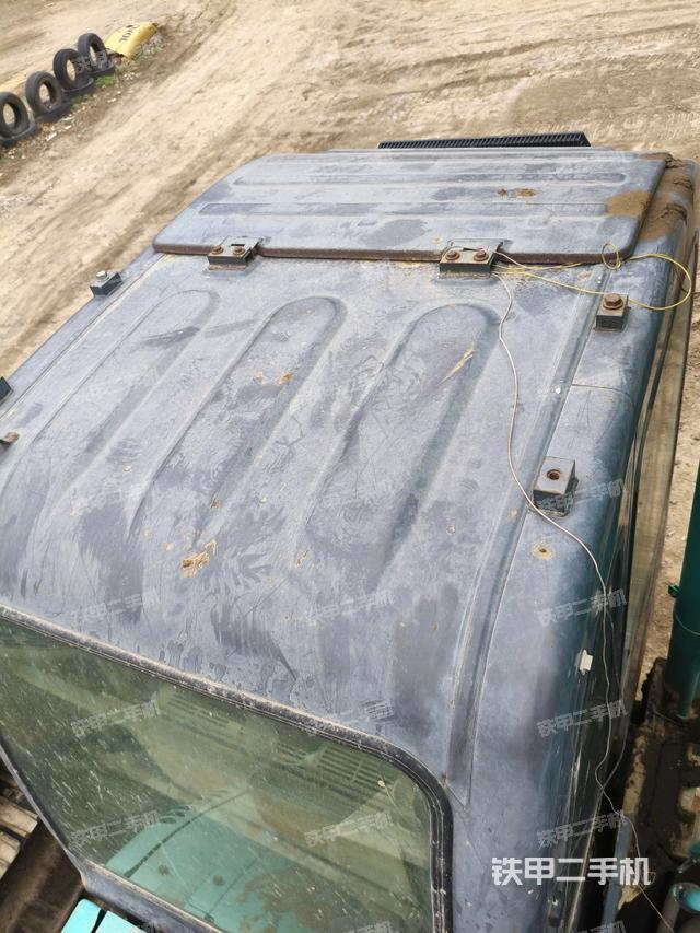 駕駛室頂部俯視（上車部件）