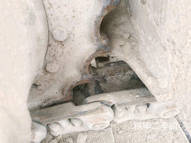 右驱动轮(行走机构) 右驱动轮(行走机构)