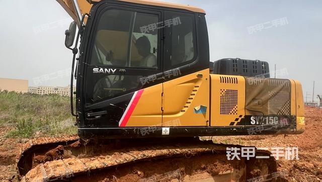 駕駛室左前45度（駕駛室部分）