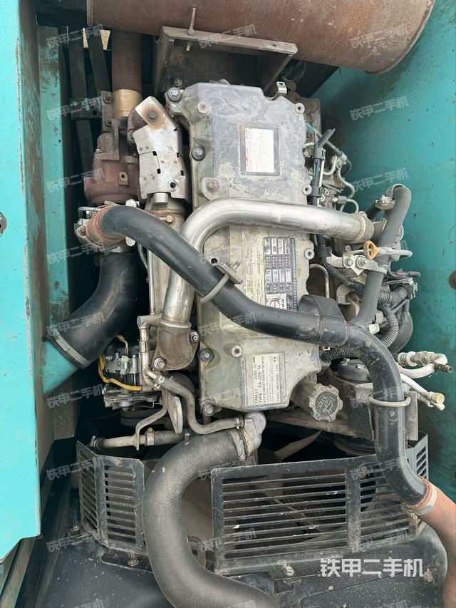 发动机室（上车部件）