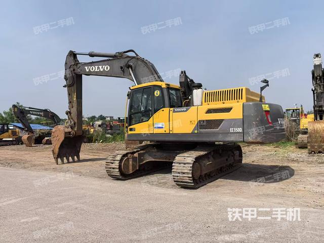 右前45(整機(jī)外觀) 右前45(整機(jī)外觀)