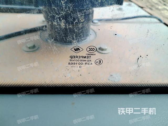 后窗玻璃角標(biāo)(駕駛室部分) 后窗玻璃角標(biāo)(駕駛室部分)