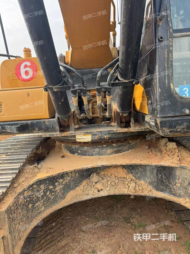 單側(cè)履帶整體（整機外觀）