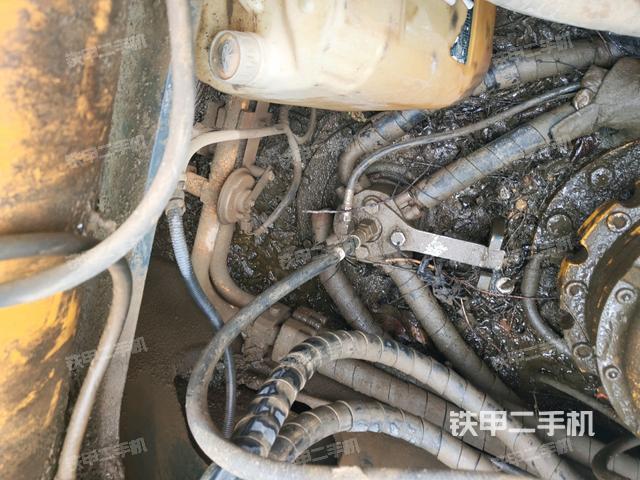 气门室盖螺丝特写（上车部件）