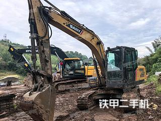 三一重工SY135C挖掘机实拍图片