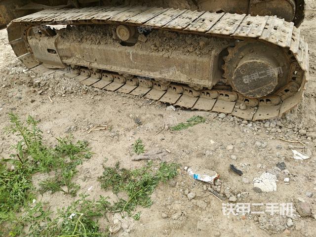 右側(cè)履帶整體?(行走機(jī)構(gòu)) 右側(cè)履帶整體?(行走機(jī)構(gòu))