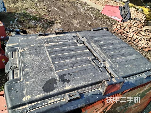 駕駛室頂部俯視(上車部件) 駕駛室頂部俯視(上車部件)