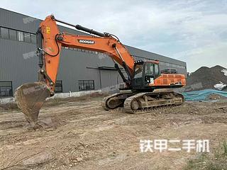 斗山DX520LC-9C挖掘机实拍图片