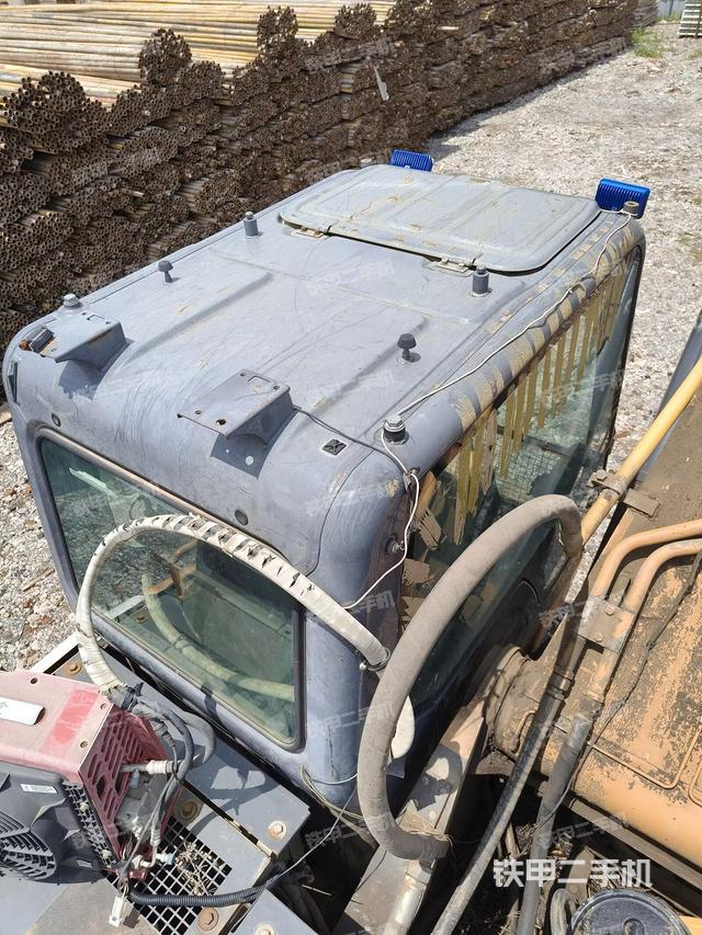 駕駛室頂部（整機(jī)外觀）