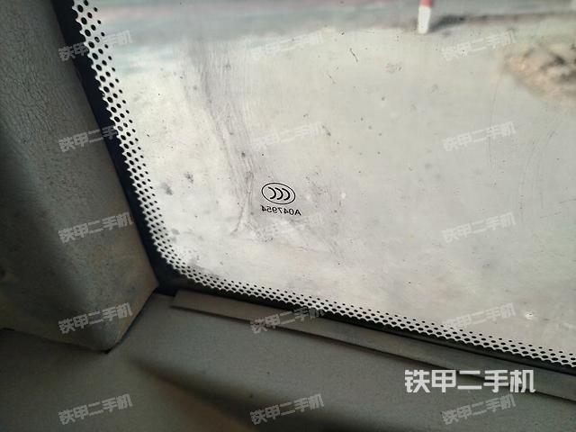 后窗玻璃角標(biāo)(駕駛室部分) 后窗玻璃角標(biāo)(駕駛室部分)