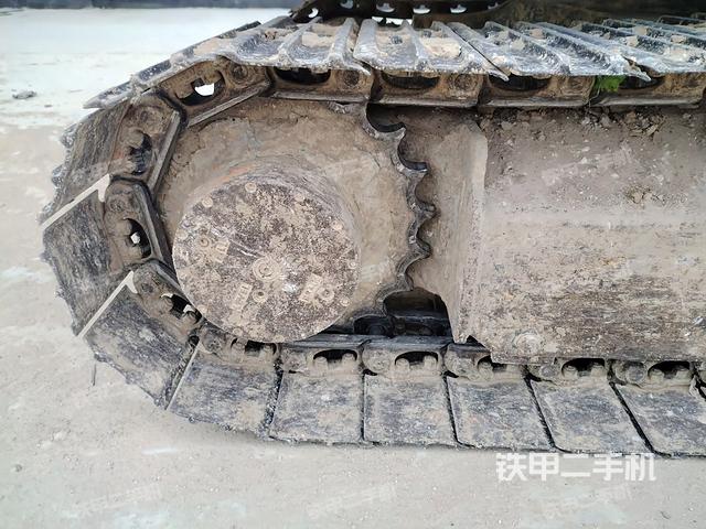 左驱动轮（行走机构）