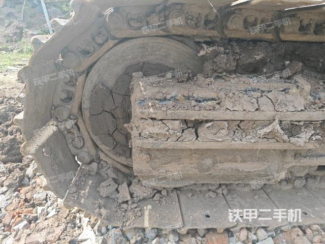 左导向轮(行走机构) 左导向轮(行走机构)