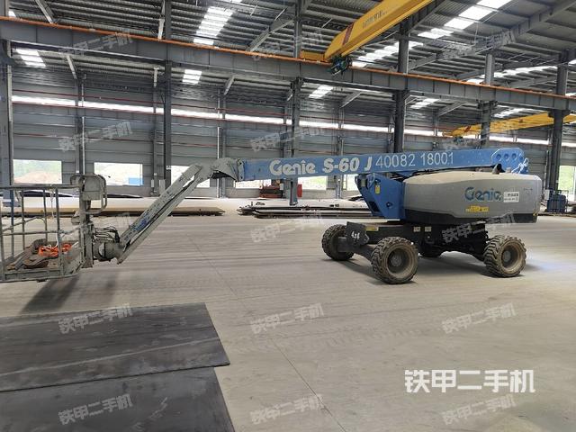 整机右侧（设备外观及核心部件）