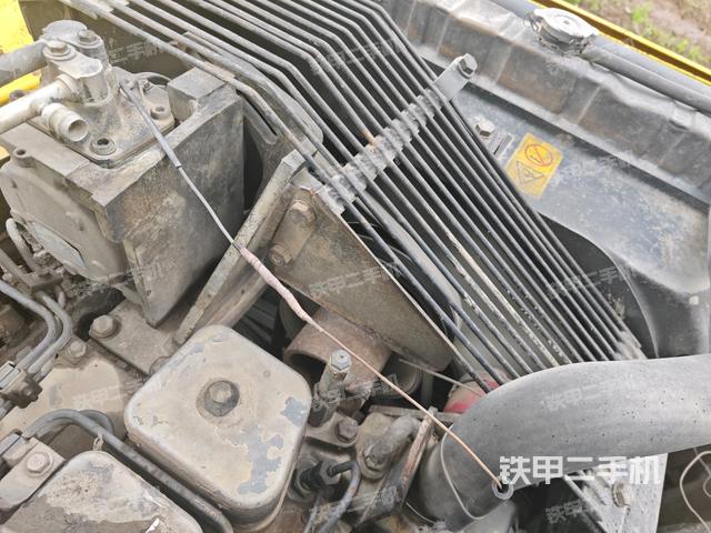 散热器正面(大件舱室) 散热器正面(大件舱室)