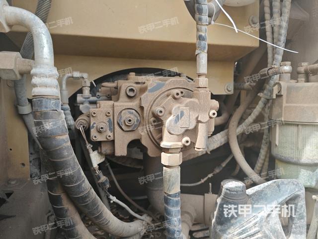 液压泵斜45 右(大件舱室) 液压泵斜45 右(大件舱室)