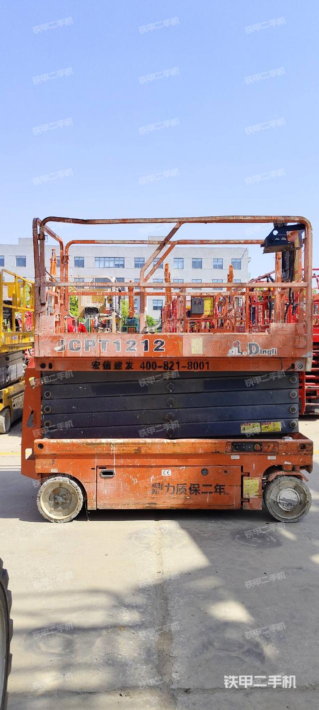 整机左侧（设备外观及核心部件）