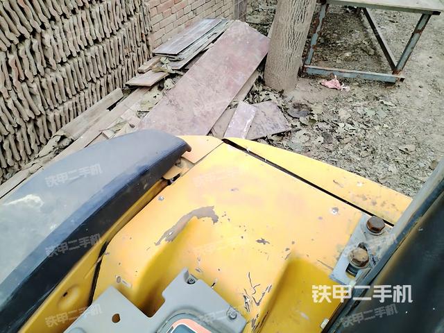 后窗玻璃角標(biāo)（駕駛室部分）