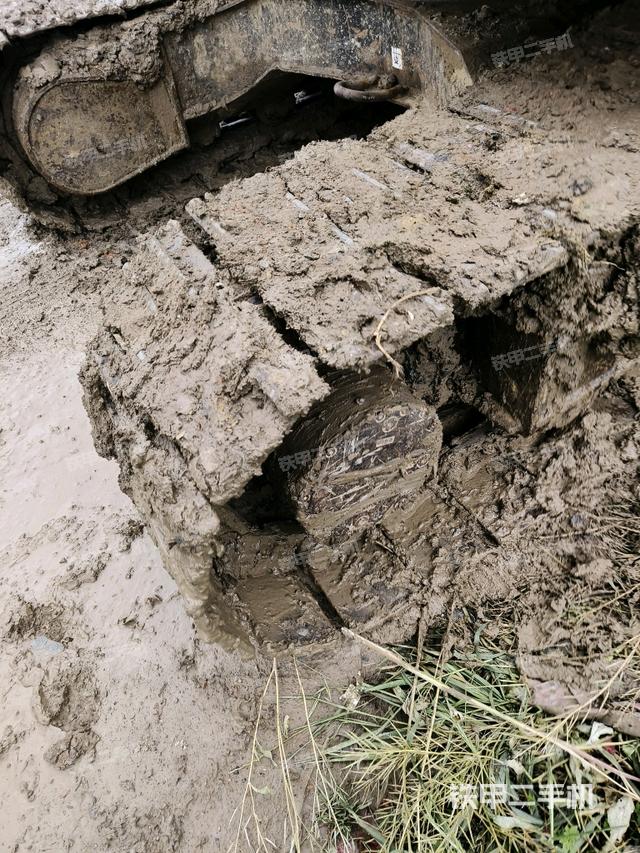 左驱动轮(行走机构) 左驱动轮(行走机构)