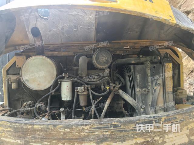 發(fā)動(dòng)機(jī)室(上車部件) 發(fā)動(dòng)機(jī)室(上車部件)