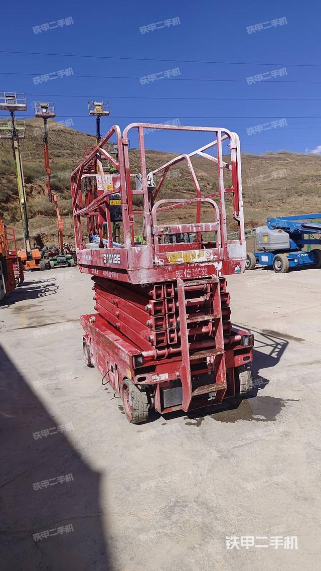 整机右后45°（设备外观及核心部件）