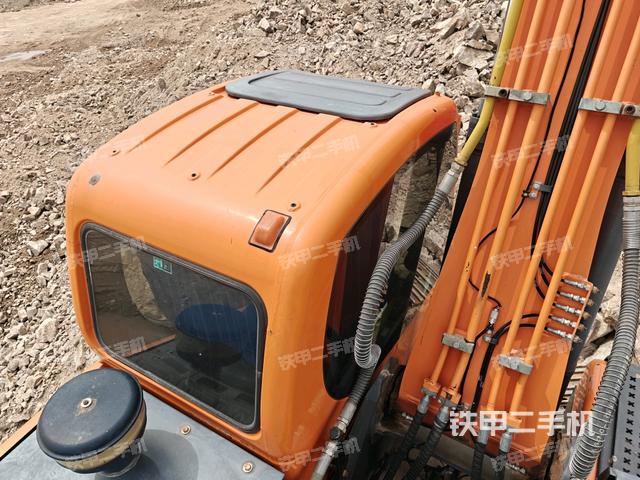 驾驶室顶部俯视（上车部件）