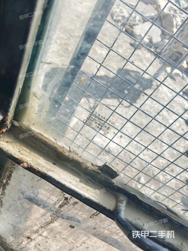 座椅后部（駕駛室部分）